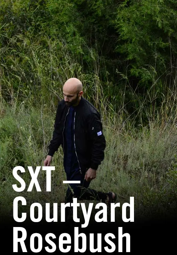 Cartel de SXT – Courtyard Rosebush