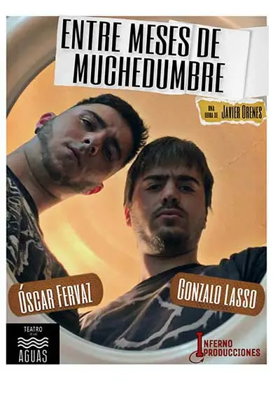 Cartel de Entre meses de muchedumbre
